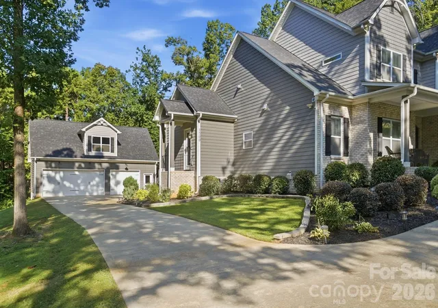 Photo 3 of Single family home for sale at 1500 Billy Howey Rd, Waxhaw, NC 28173 | MLS# 4407706 | Listing updated on 2026-10-03
