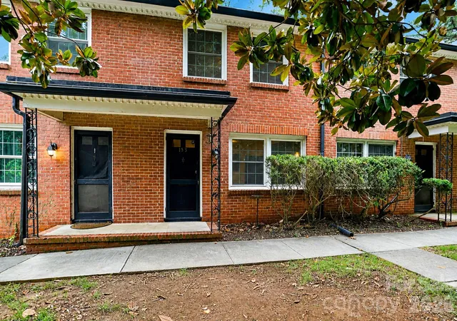 1st image of 200 N Laurel Ave #15B, Charlotte, NC 28207 | MLS# 4407711