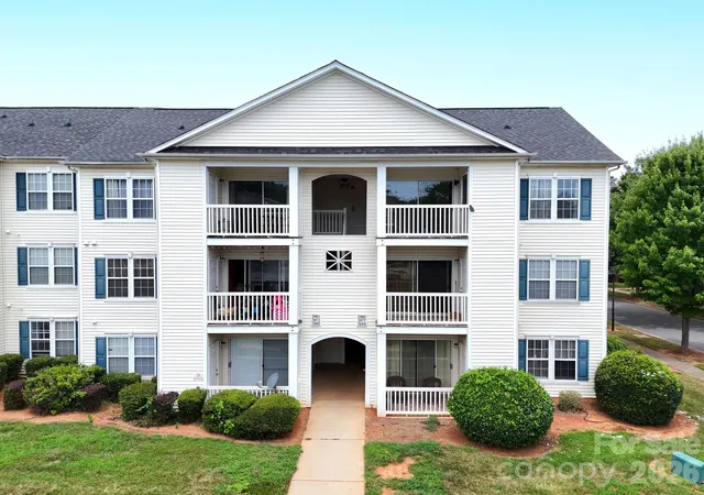 Condo for sale at 3965 Mohawk Ct, Charlotte, NC 28215 | MLS# 4407715