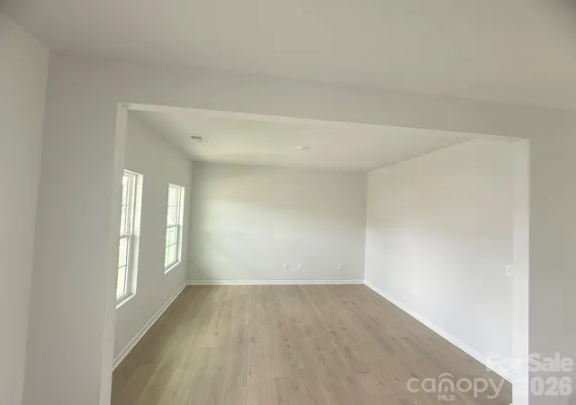 Photo 2 of Single family home for sale at 4013 Juno Dr, Charlotte, NC 28215 | MLS# 4407718 | Listing updated on 2026-09-28