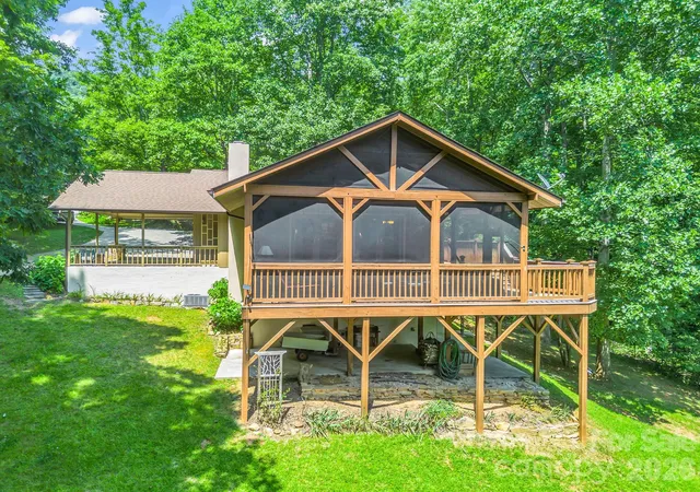 2nd image of 12 Chippewa Trl, Black Mountain, NC 28711 | MLS# 4407721