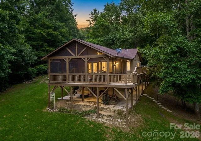 4th image of 12 Chippewa Trl, Black Mountain, NC 28711 | MLS# 4407721