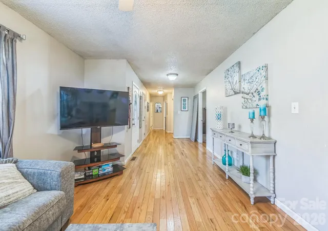 Photo 4 of Single family home for sale at 2100 Pisgah Hwy, Candler, NC 28715 | MLS# 4407732 | Listing updated on 2026-10-02