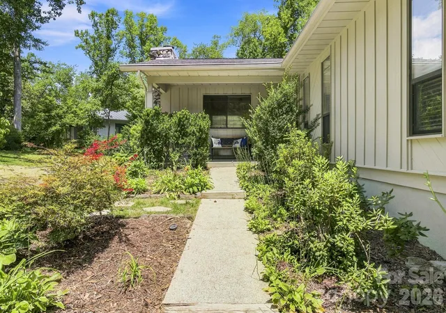 2nd image of 3020 Chestnut Tree Rd, Hendersonville, NC 28792 | MLS# 4407739