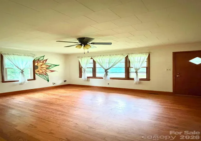 Photo 3 of Single family home for sale at 1132 S Rutherford St, Blacksburg, SC 29702 | MLS# 4407750 | Listing updated on 2026-07-27