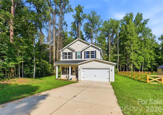 Photo 2 of Single family home for sale at 313 Bell St, Mount Holly, NC 28120 | MLS# 4407758 | Listing updated on 2026-08-02