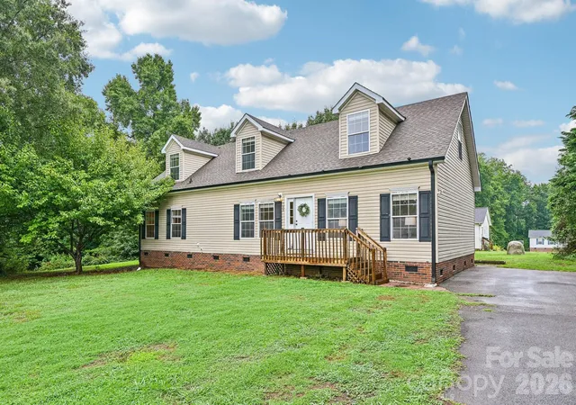 Single family home for sale at 108 Grand Acres Ln, Maiden, NC 28650 | MLS# 4407760
