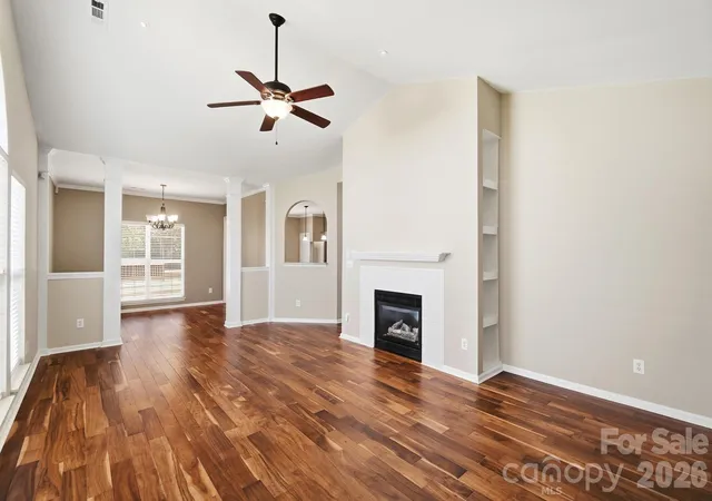 Photo 4 of Single family home for sale at 7015 Lenhart Dr, Charlotte, NC 28226 | MLS# 4407764 | Listing updated on 2026-09-16