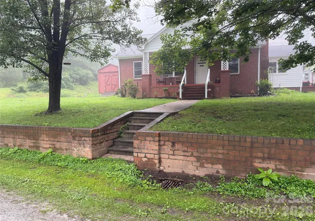 Photo 1 of Single family home for sale at 77 Maple Rd, Spruce Pine, NC 28777 | MLS# 4407771 | Listing updated on 2026-07-27