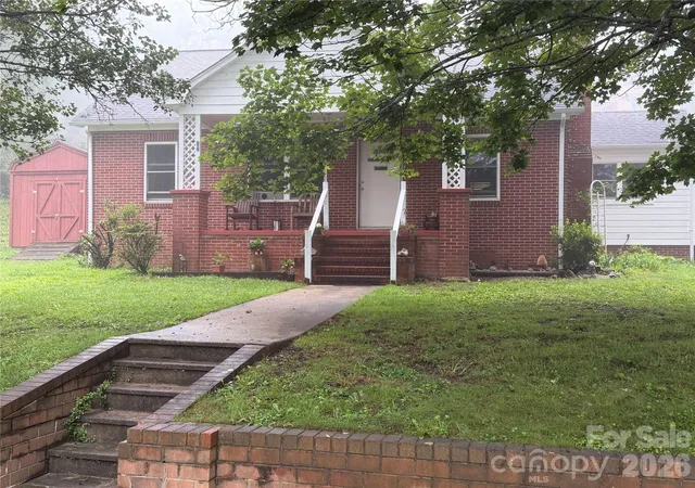 Photo 2 of Single family home for sale at 77 Maple Rd, Spruce Pine, NC 28777 | MLS# 4407771 | Listing updated on 2026-07-27