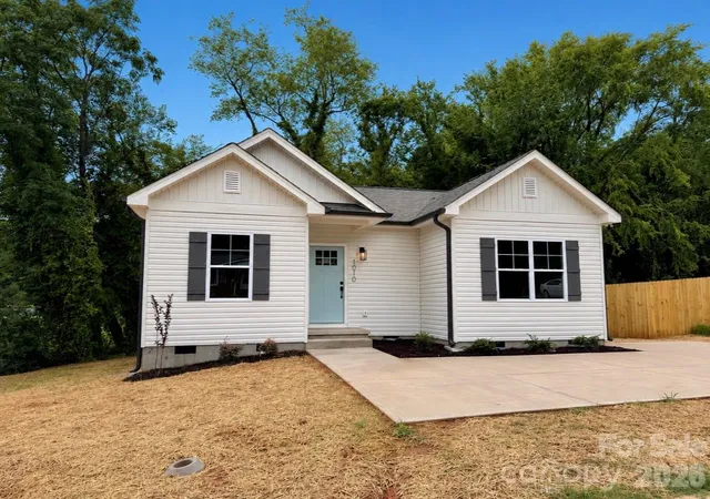 Photo 1 of Single family home for sale at 1010 John St #4, Monroe, NC 28110 | MLS# 4407779 | Listing updated on 2026-09-08