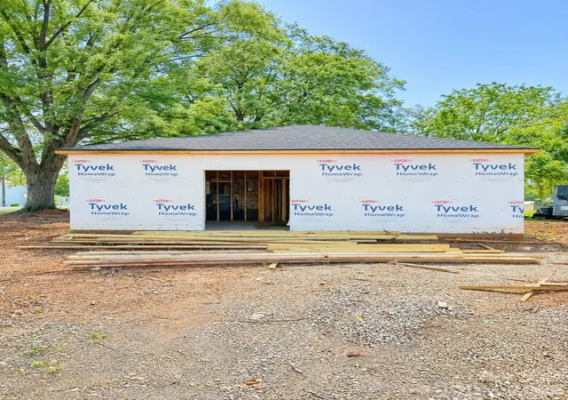 2nd image of 111 Churchill Dr, Kings Mountain, NC 28086 | MLS# 4407787