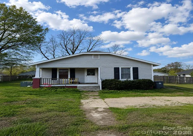 1st image of 1506 Moose Rd, Kannapolis, NC 28083 | MLS# 4407794