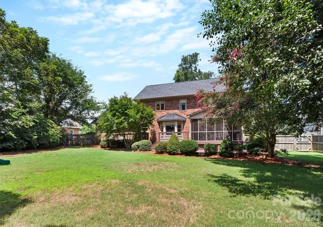Photo 2 of Single family home for sale at 8601 Middleton Cir, Harrisburg, NC 28075 | MLS# 4407801 | Listing updated on 2026-09-03