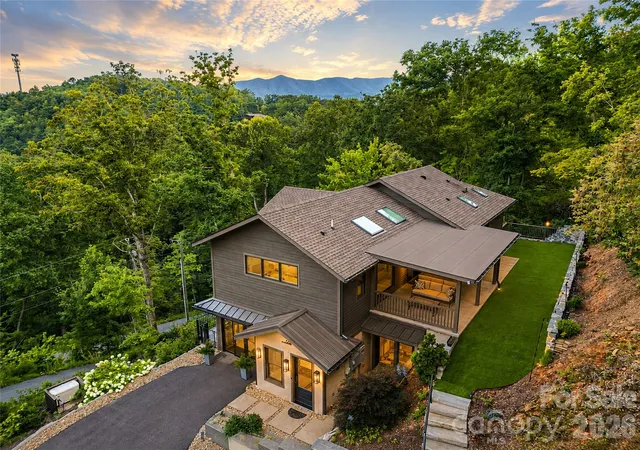 5th image of 228 Allen Mountain Dr, Black Mountain, NC 28711 | MLS# 4407817