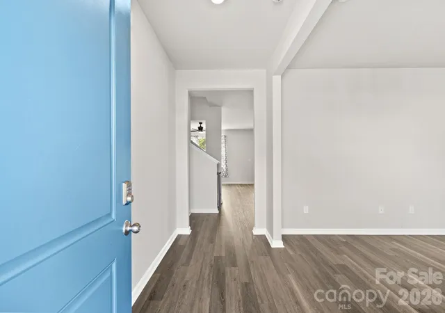 Photo 2 of Single family home for sale at 1000 Sennema Cir, Myrtle Beach, SC 29588 | MLS# 4407826 | Listing updated on 2026-10-22
