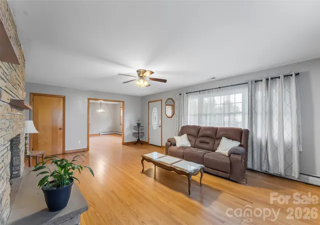 Photo 5 of Single family home for sale at 8647 US 221 Hwy N, Marion, NC 28752 | MLS# 4407828 | Listing updated on 2026-08-25