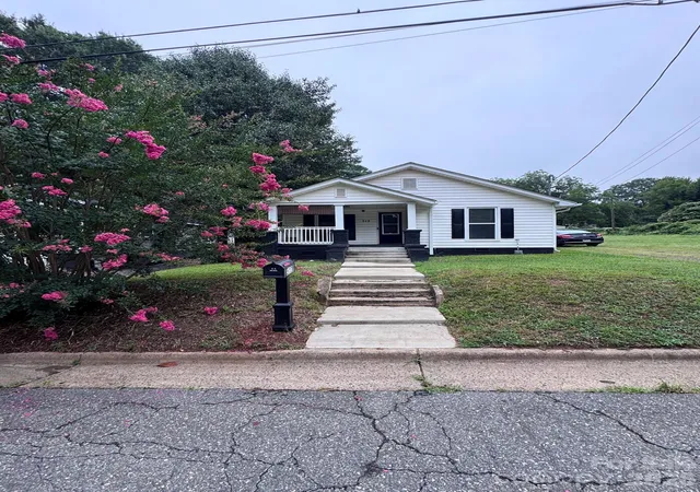 5th image of 512 S Gray St, Gastonia, NC 28052 | MLS# 4407836