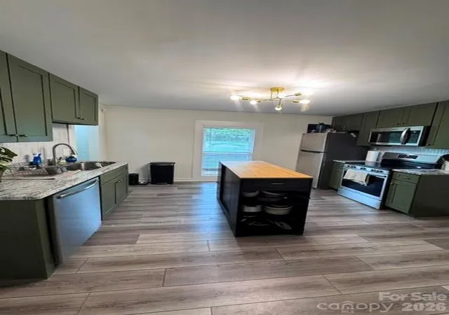 Photo 1 of Single family home for sale at 512 S Gray St, Gastonia, NC 28052 | MLS# 4407836 | Listing updated on 2026-09-22