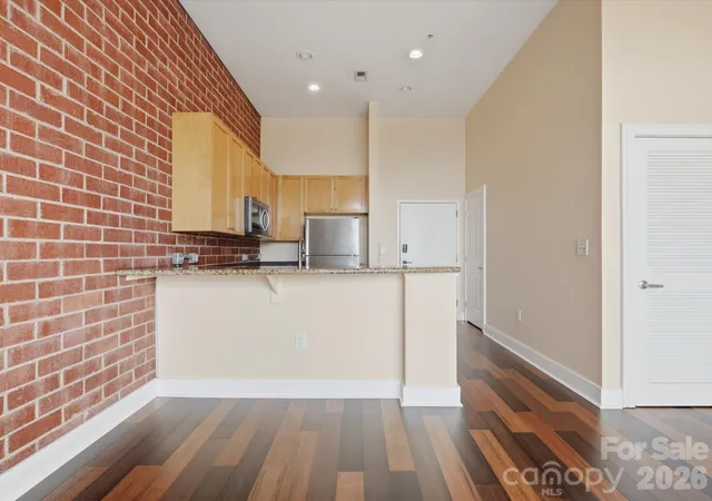 Photo 3 of Condo for sale at 710 W Trade St #703, Charlotte, NC 28202 | MLS# 4407844 | Listing updated on 2026-08-31