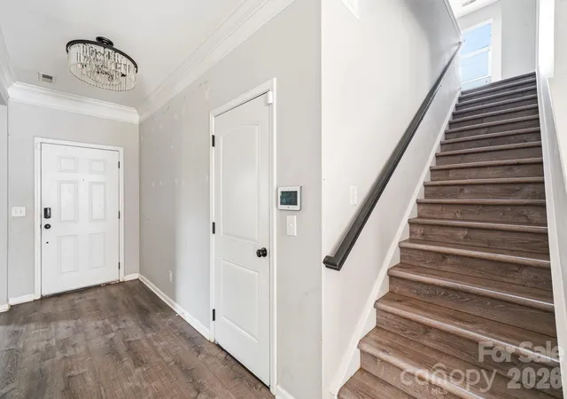 Photo 3 of Single family home for sale at 5011 Elementary View Dr, Charlotte, NC 28269 | MLS# 4407861 | Listing updated on 2026-08-25