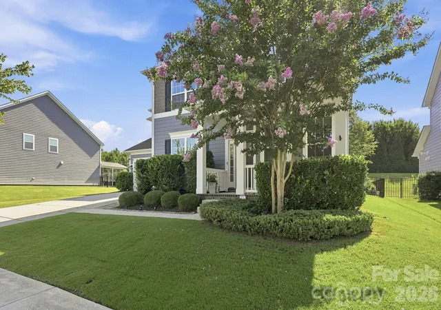 3rd image of 445 Hudson Pl, Davidson, NC 28036 | MLS# 4407866