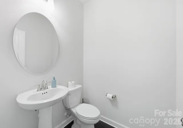Photo 4 of Single family home for sale at 445 Hudson Pl, Davidson, NC 28036 | MLS# 4407866 | Listing updated on 2026-10-07