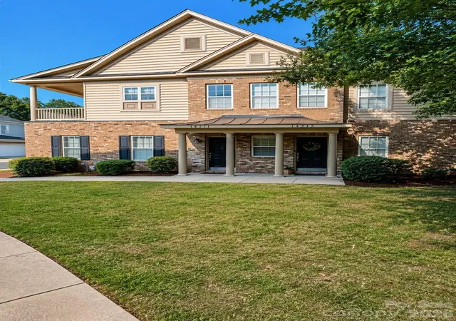 Photo 3 of Condo for sale at 14515 Crociani Dr, Charlotte, NC 28277 | MLS# 4407870 | Listing updated on 2026-10-05