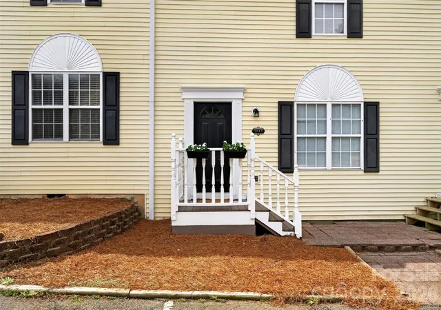 Photo 1 of Townhouse for sale at 1057 19th Street Ne, Hickory, NC 28601 | MLS# 4407886 | Listing updated on 2026-08-22