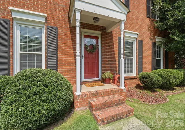 3rd image of 201 Wainsley Pl, Matthews, NC 28105 | MLS# 4407896
