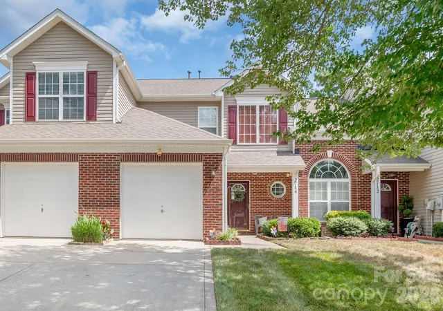 2nd image of 2714 Mill Valley Ct, Matthews, NC 28105 | MLS# 4407914