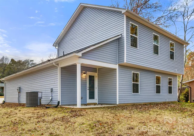 5th image of 1707 Evans Dr, Lancaster, SC 29720 | MLS# 4407915