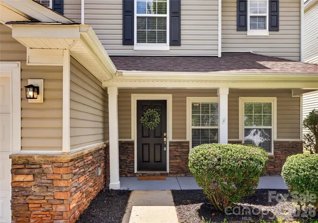 Photo 3 of Single family home for sale at 8932 Oransay Way, Charlotte, NC 28278 | MLS# 4407937 | Listing updated on 2026-10-08