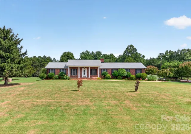 Photo 3 of Single family home for sale at 3040 E Maiden Rd, Maiden, NC 28650 | MLS# 4407975 | Listing updated on 2026-09-19