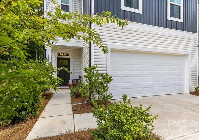 2nd image of 1913 Marlwood Cir, Charlotte, NC 28227 | MLS# 4407979