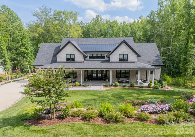 1st image of 1725 Turtlewood Dr, Waxhaw, NC 28173 | MLS# 4407986