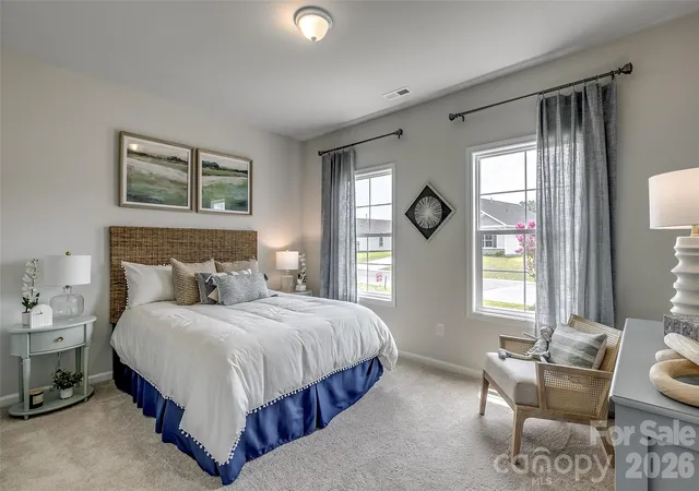 Photo 3 of Single family home for sale at 4012 Juno Dr, Charlotte, NC 28215 | MLS# 4407989 | Listing updated on 2026-10-01