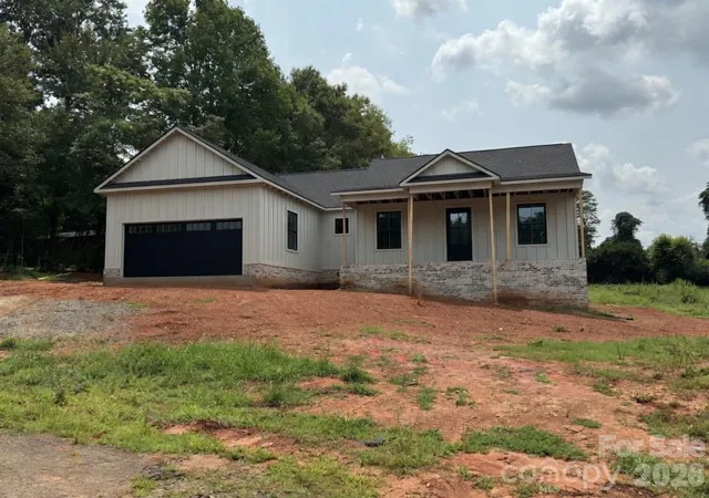 Photo 1 of Single family home for sale at 2555 Polo Ln, Maiden, NC 28650 | MLS# 4407994 | Listing updated on 2026-09-08