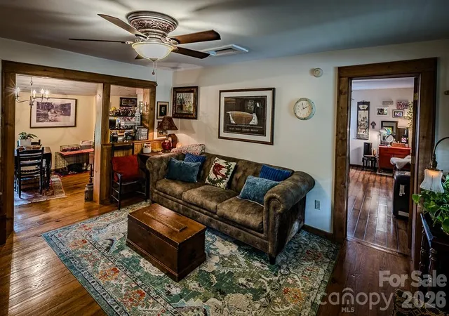 Photo 4 of Single family home for sale at 5950 N US 19e Hwy, Newland, NC 28657 | MLS# 4408007 | Listing updated on 2026-08-31