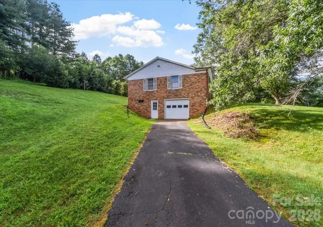 4th image of 235 Rolling Ridge Loop, Burnsville, NC 28714 | MLS# 4408008