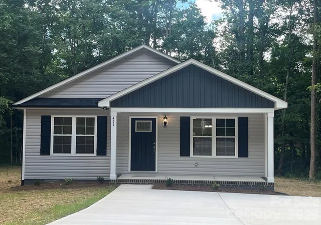 Photo 2 of Sale Pending at 411 Woodhaven St, China Grove, NC 28023 | MLS# 4408017 | Listing updated on 2026-08-19