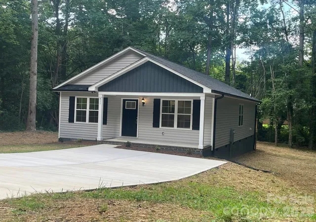 Photo 3 of Sale Pending at 411 Woodhaven St, China Grove, NC 28023 | MLS# 4408017 | Listing updated on 2026-08-19