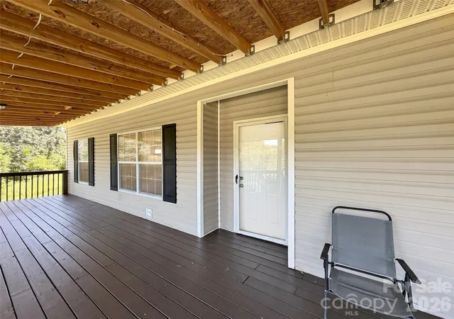 Photo 4 of Single family home for sale at 8 Worley Ridge Trl, Candler, NC 28715 | MLS# 4408018 | Listing updated on 2026-09-28