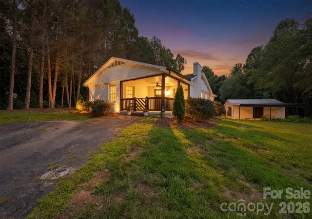 Photo 1 of Single family home for sale at 4879 Joe Powell Rd, Morganton, NC 28655 | MLS# 4408038 | Listing updated on 2026-10-06