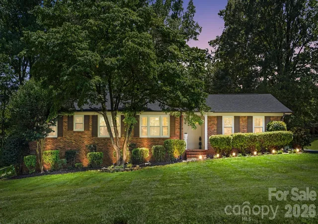 Single family home for sale at 4200 Cerise Dr, Charlotte, NC 28269 | MLS# 4408042
