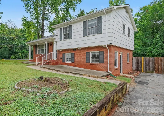 Photo 2 of Single family home for sale at 6601 Lynfield Dr, Charlotte, NC 28212 | MLS# 4408047 | Listing updated on 2026-09-23