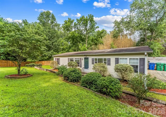 2nd image of 19 Brandon Ln, Weaverville, NC 28787 | MLS# 4408055