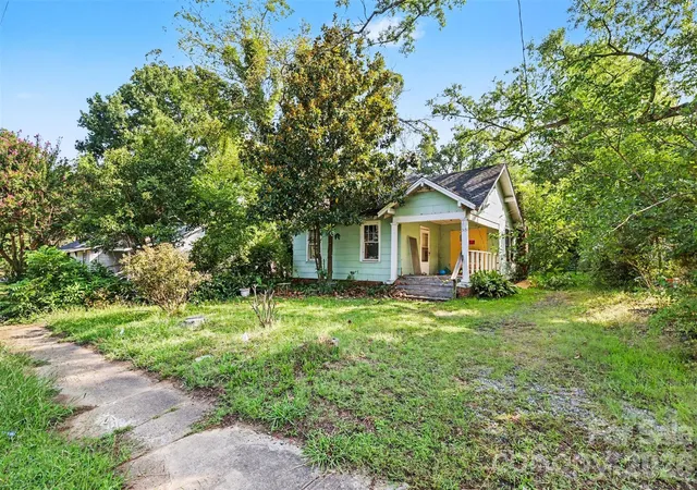 Photo 3 of Single family home for sale at 315 State St, Rock Hill, SC 29730 | MLS# 4408068 | Listing updated on 2026-10-23