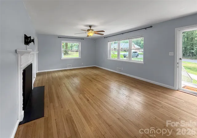 image of 501 Rhodes Ave, Kings Mountain, NC 28086 | MLS# 4408076