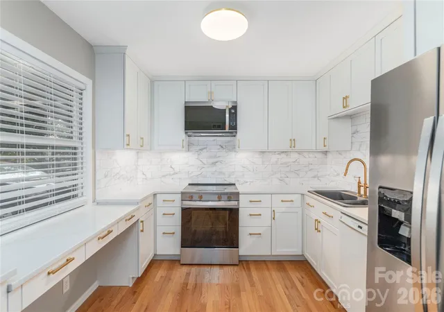 2nd image of 30 Maple Ridge Ln, Asheville, NC 28806 | MLS# 4408077